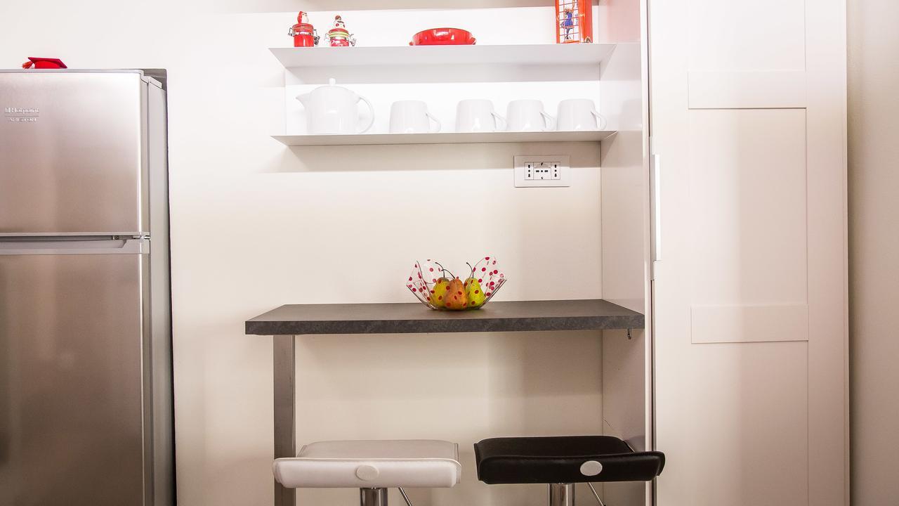 Apartment In Trastevere White Rom